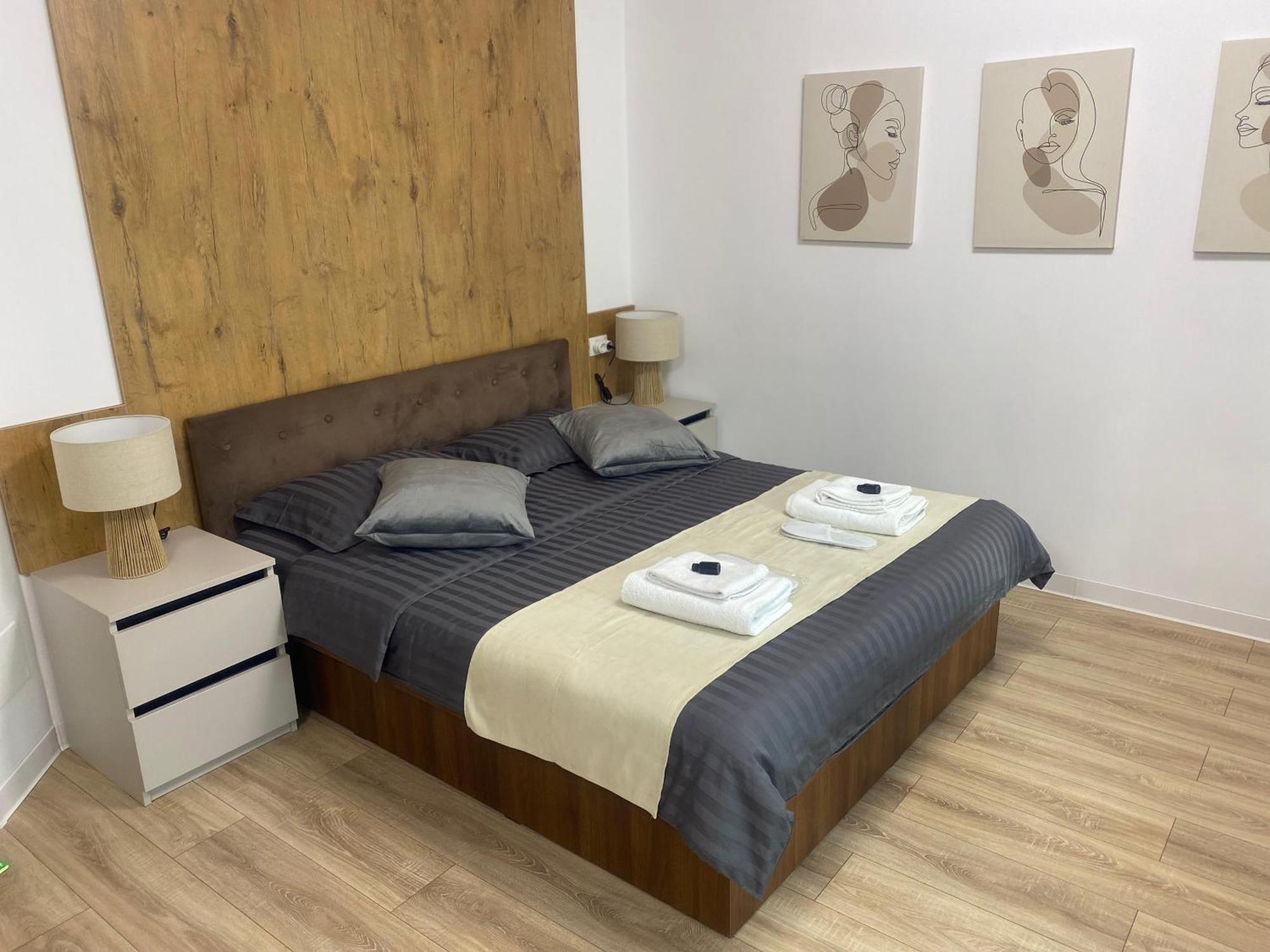 Central Luxury Apartment Ясси Екстер'єр фото