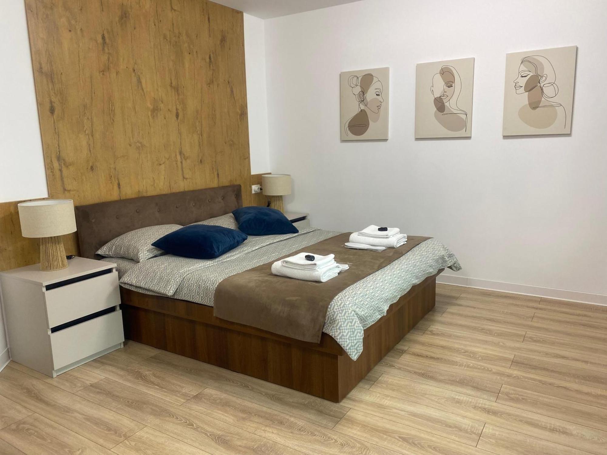 Central Luxury Apartment Ясси Екстер'єр фото